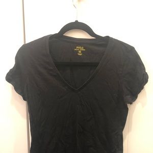 Medium black v neck t-shirt.